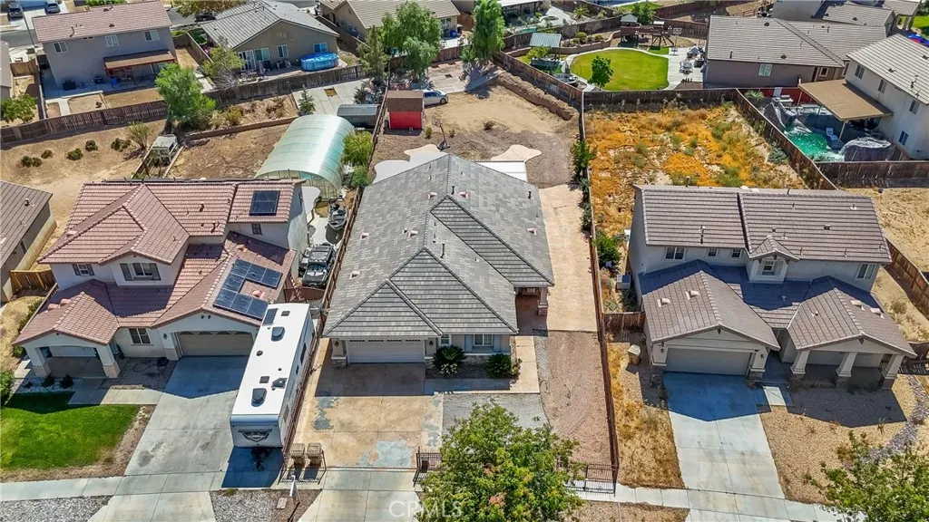 main property photo 38