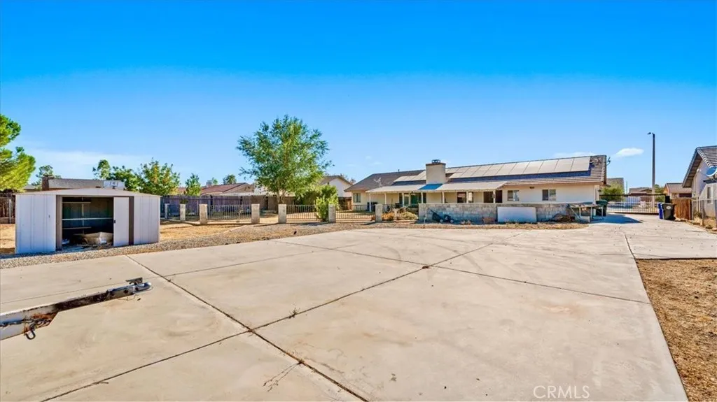 main property photo 17