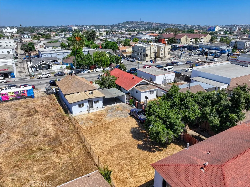 main property photo 45