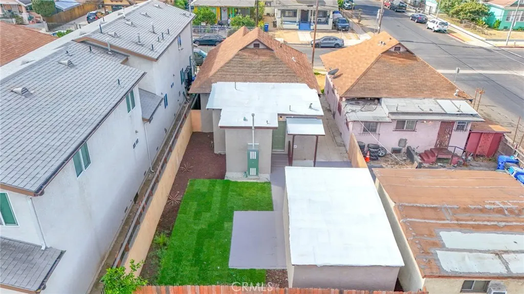 main property photo 30