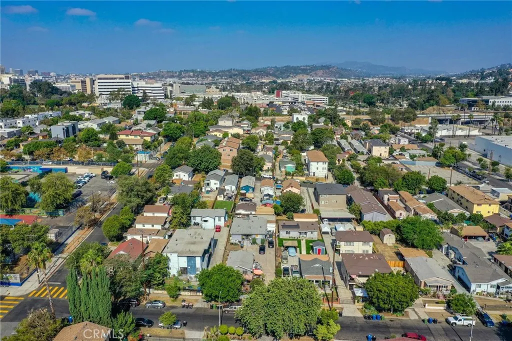main property photo 10