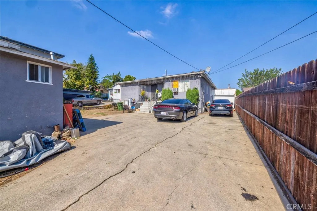 main property photo 41