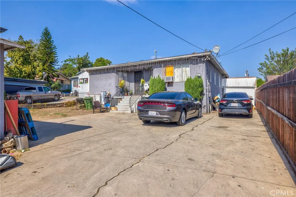 main property photo 42