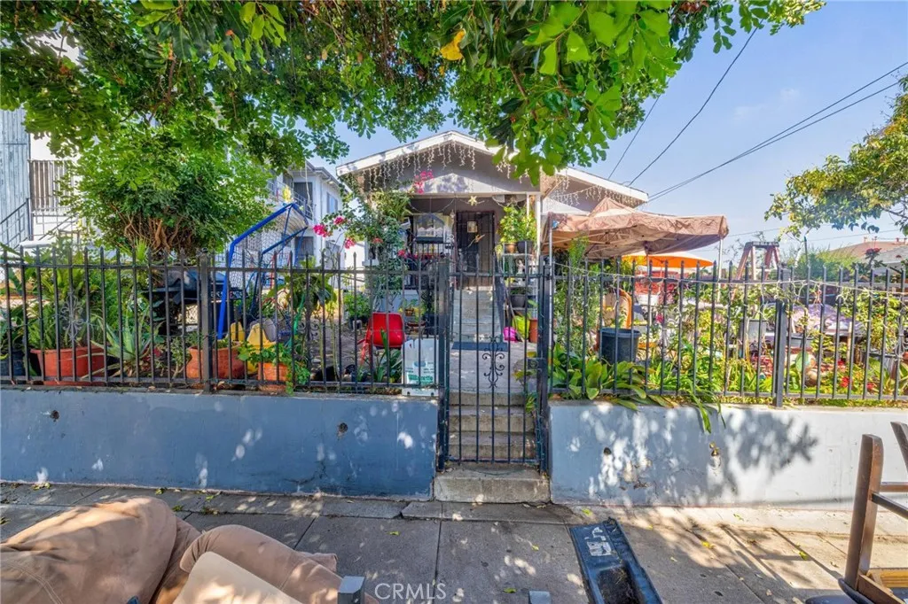 main property photo 45