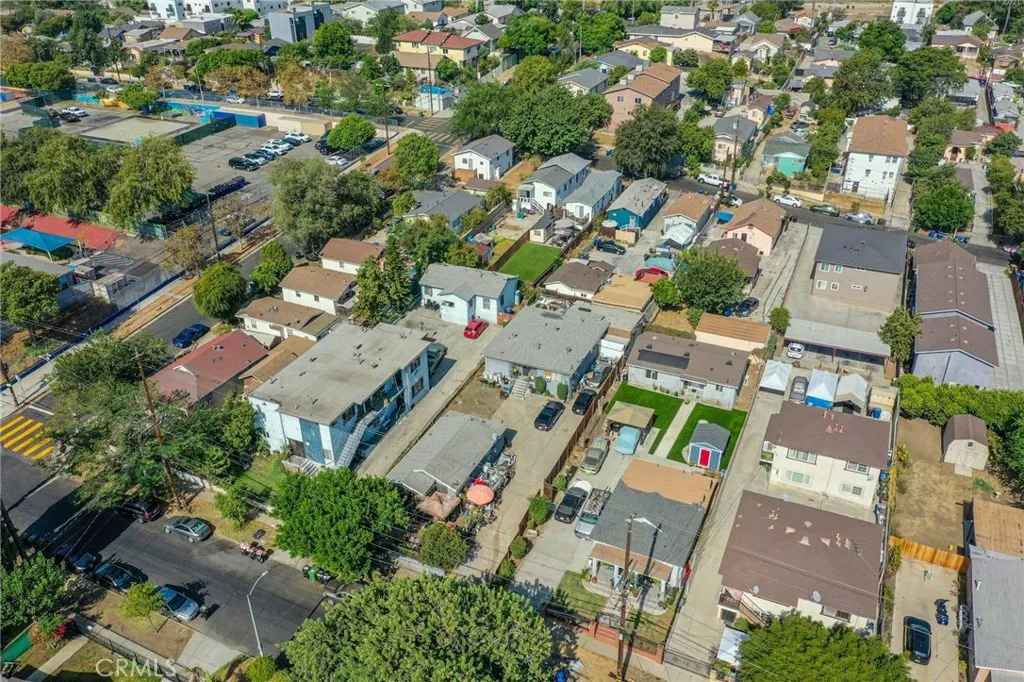 main property photo 7