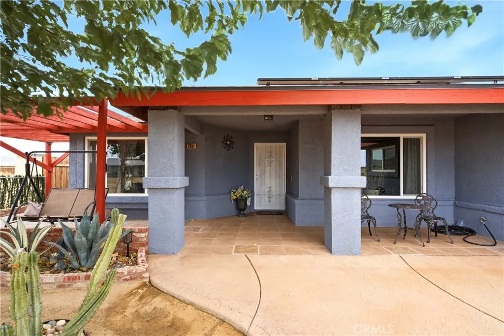 main property photo 4