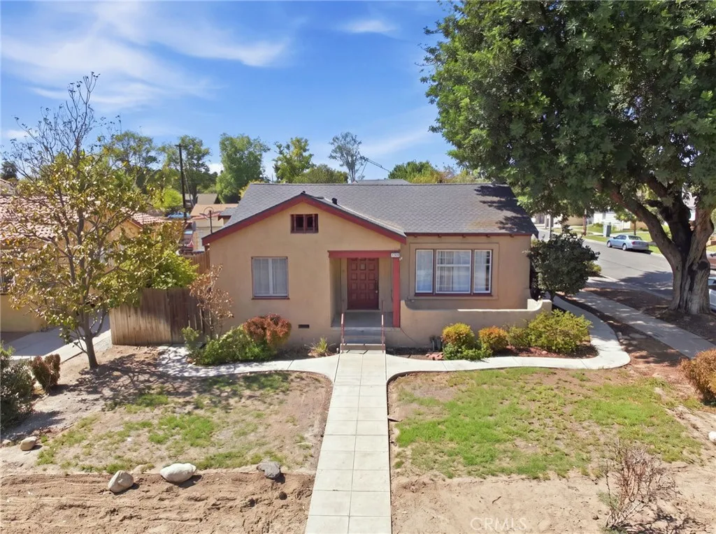 main property photo 40