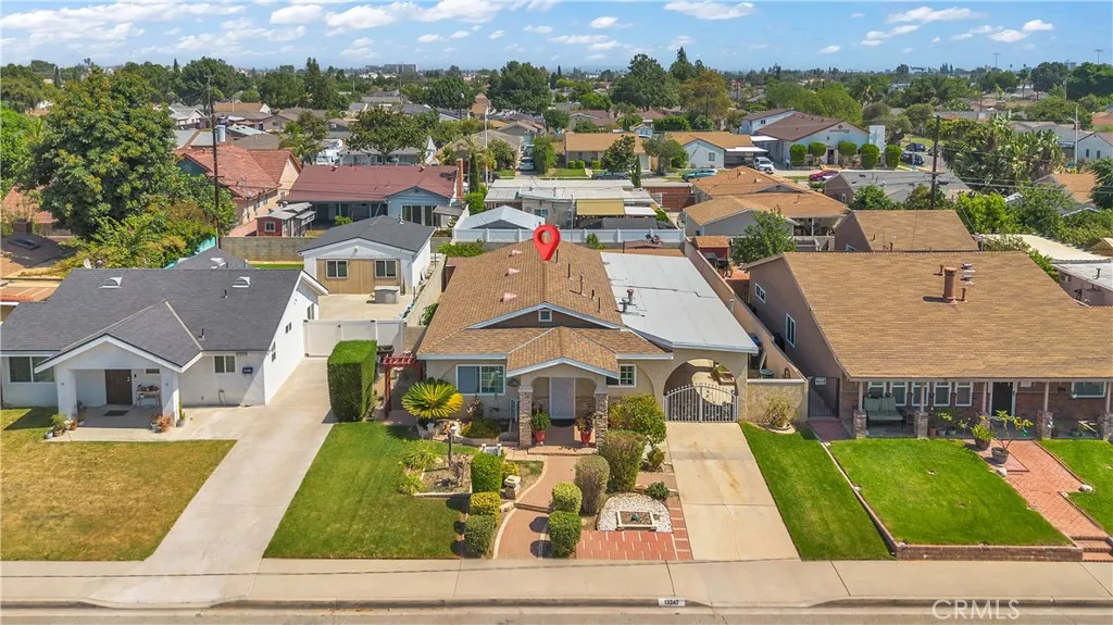 main property photo 48