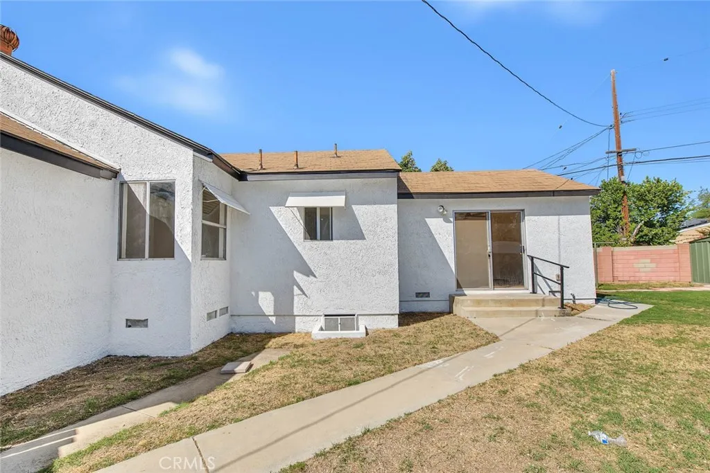 main property photo 41