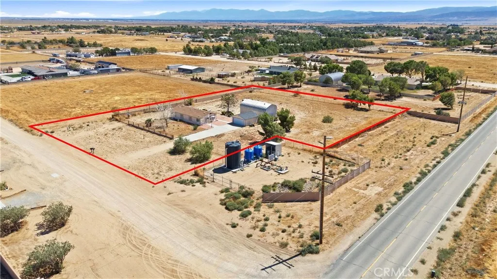 main property photo 40
