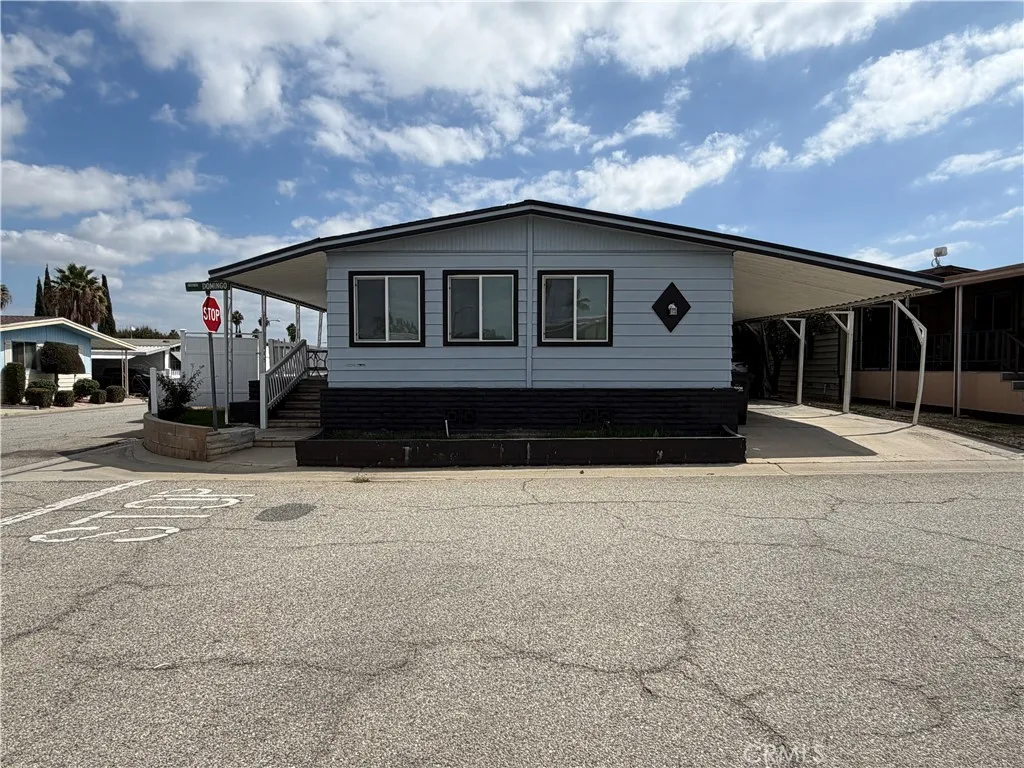 main property photo 0