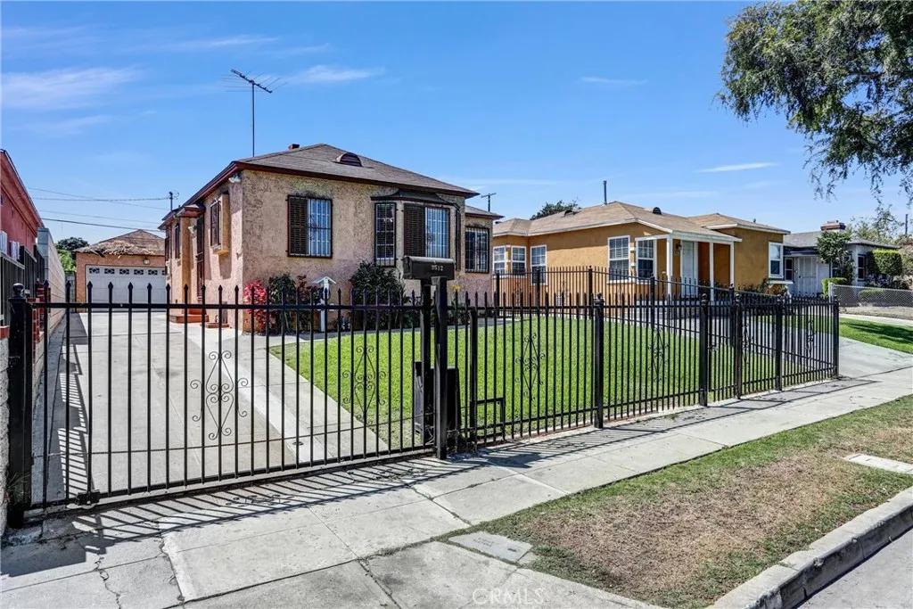 main property photo 0