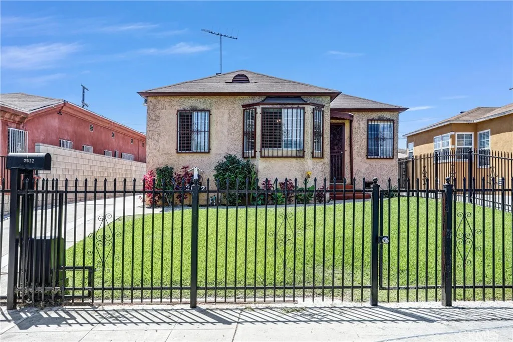 main property photo 1