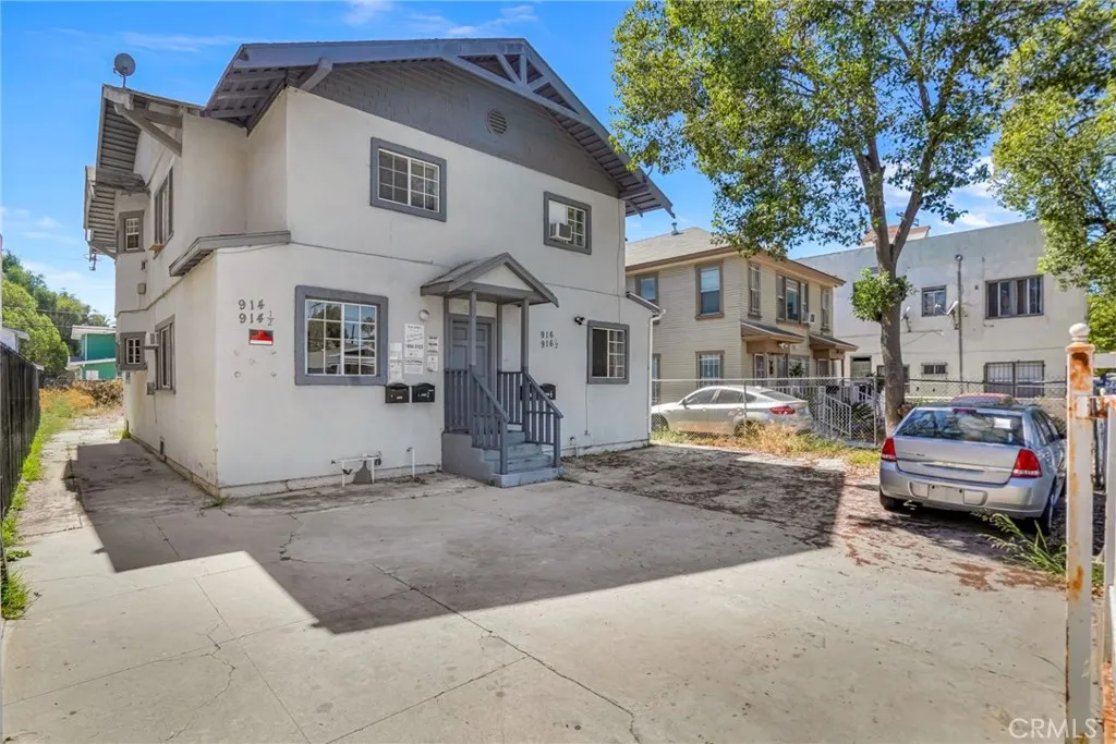 main property photo 0