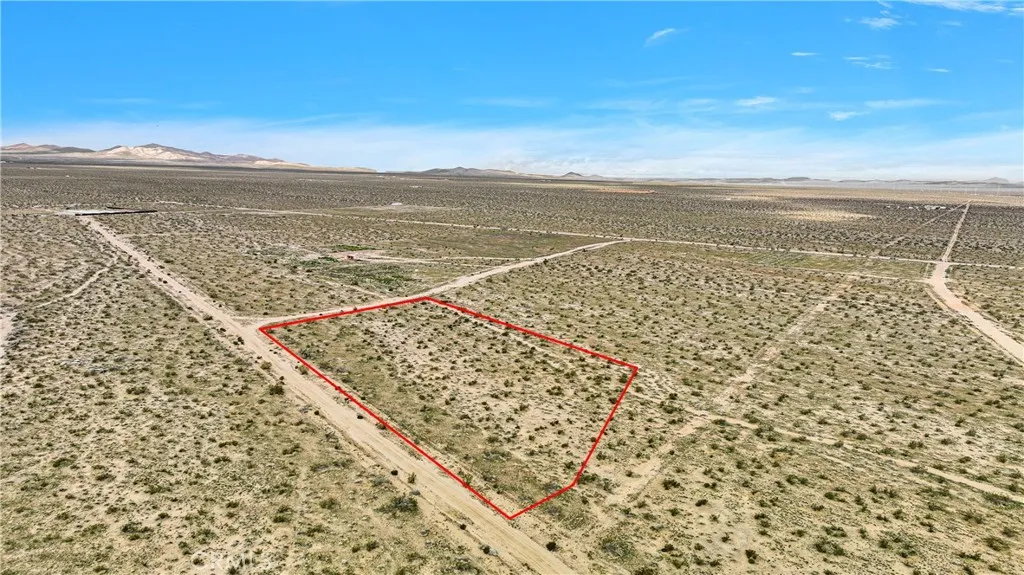 main property photo 6