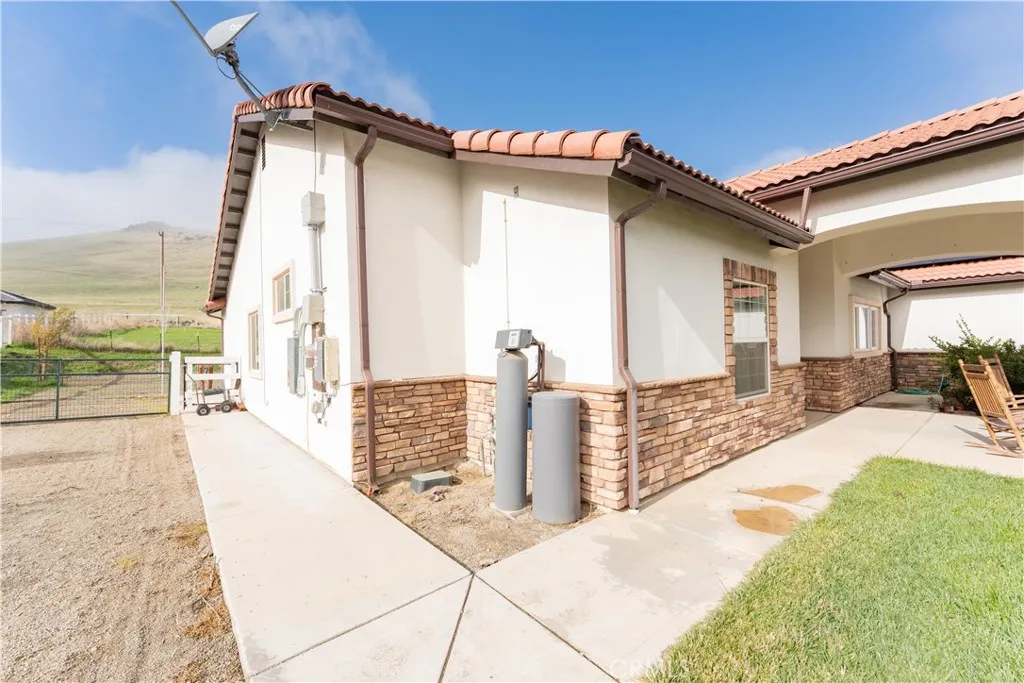 main property photo 42
