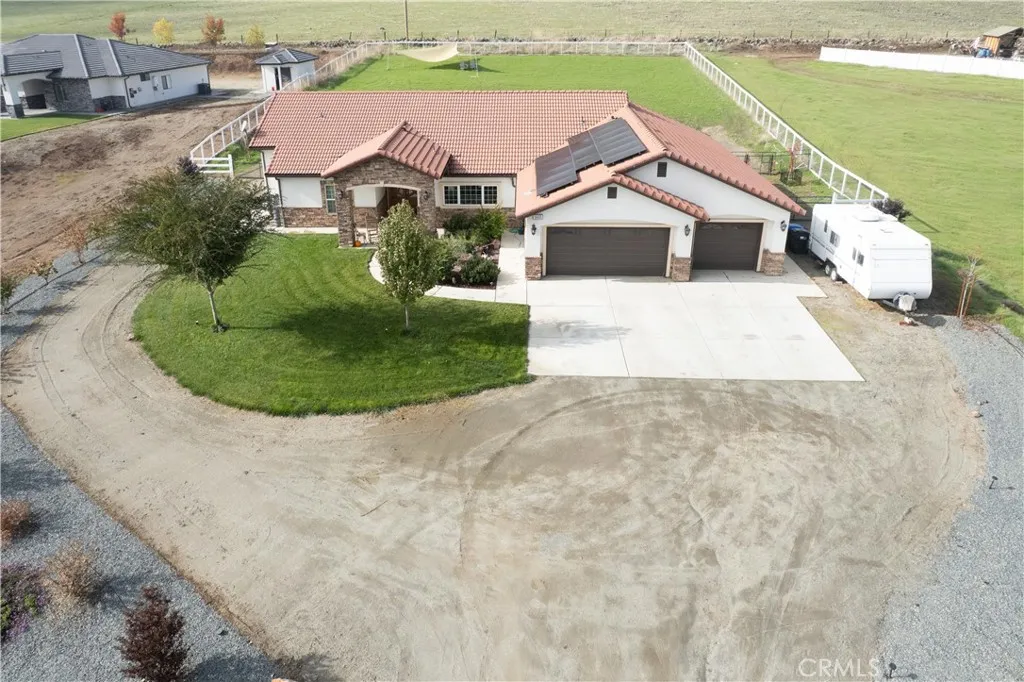 main property photo 60
