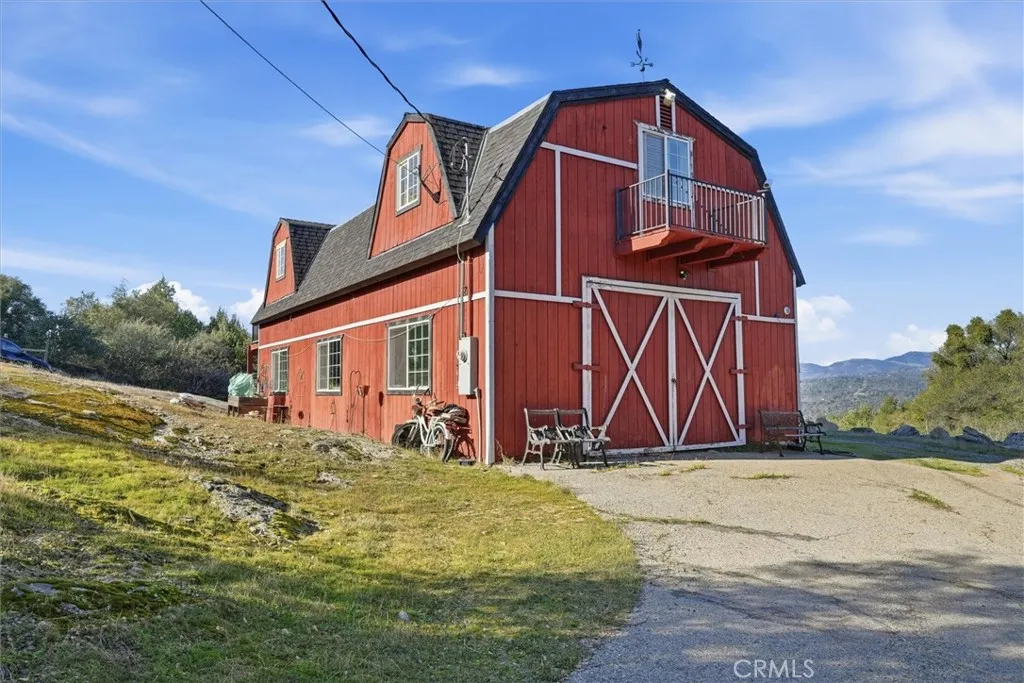 main property photo 45