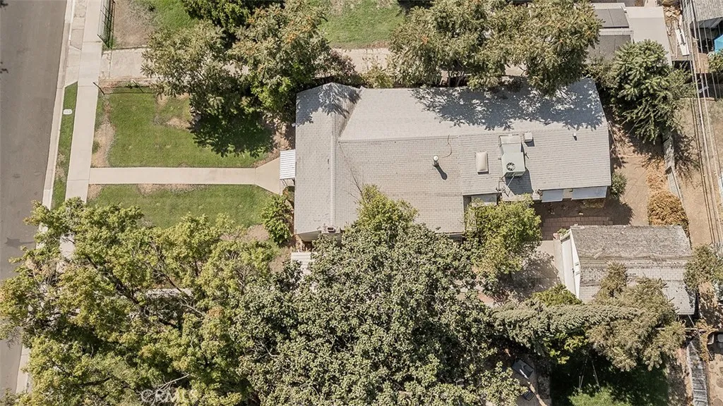 main property photo 58