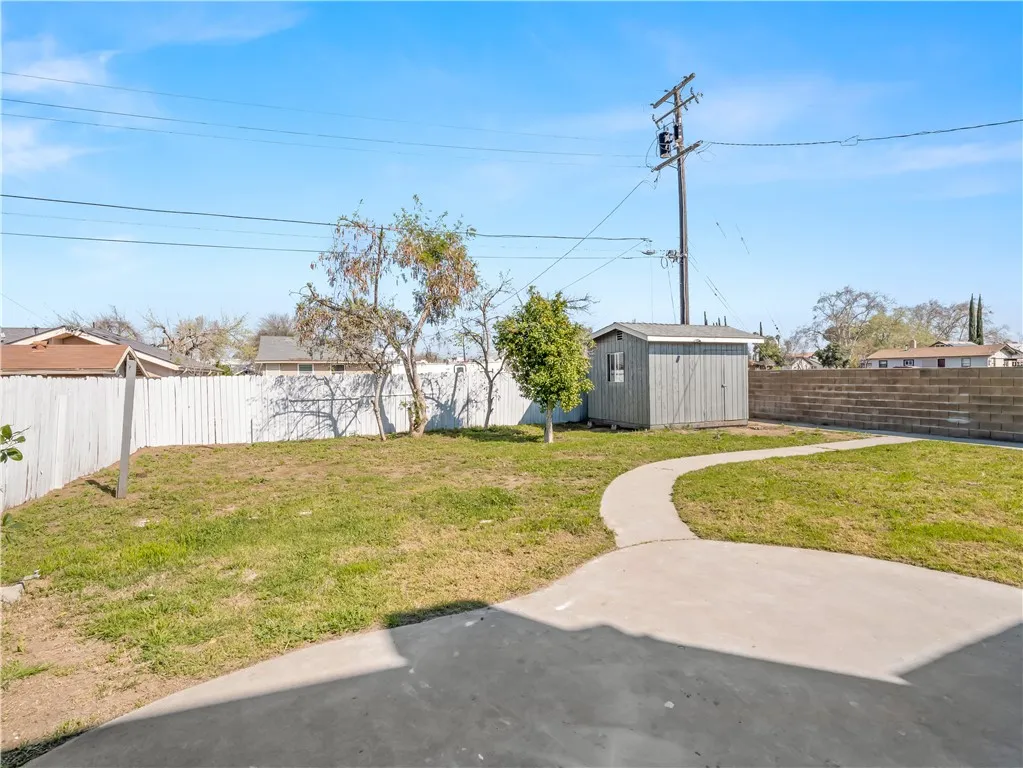 main property photo 40