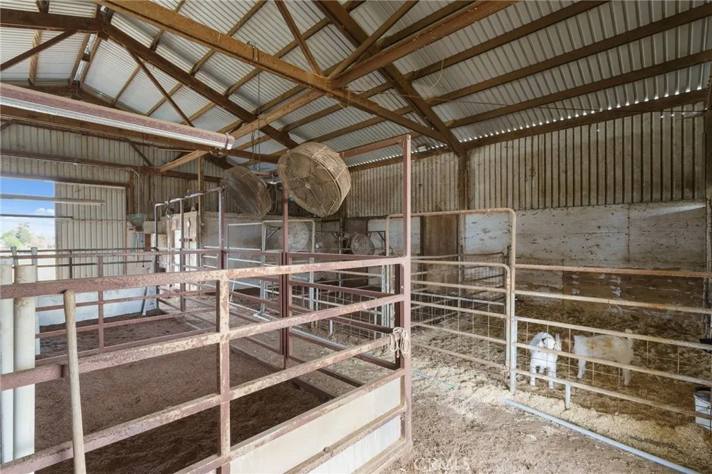 main property photo 43