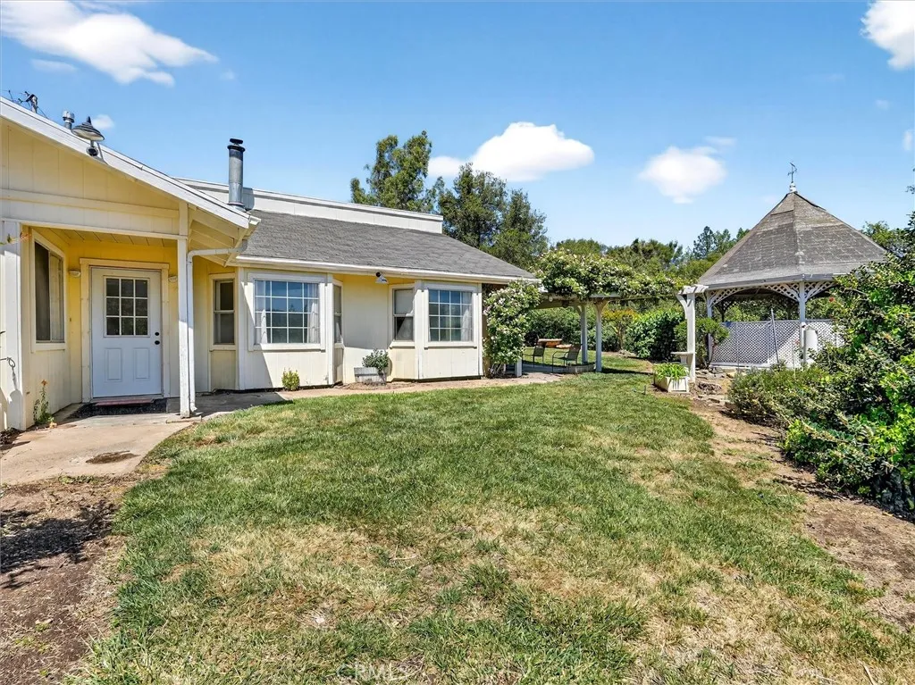 main property photo 43