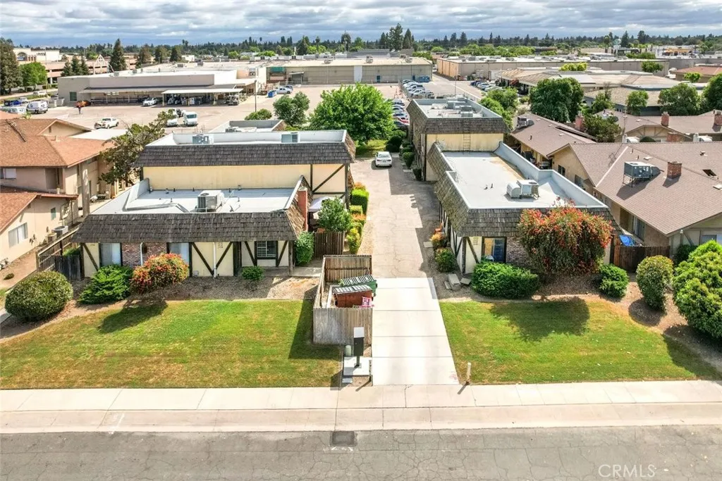 main property photo 10