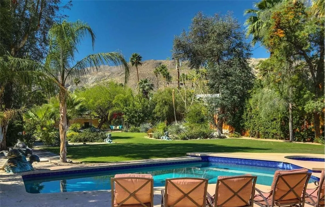 main property photo 28