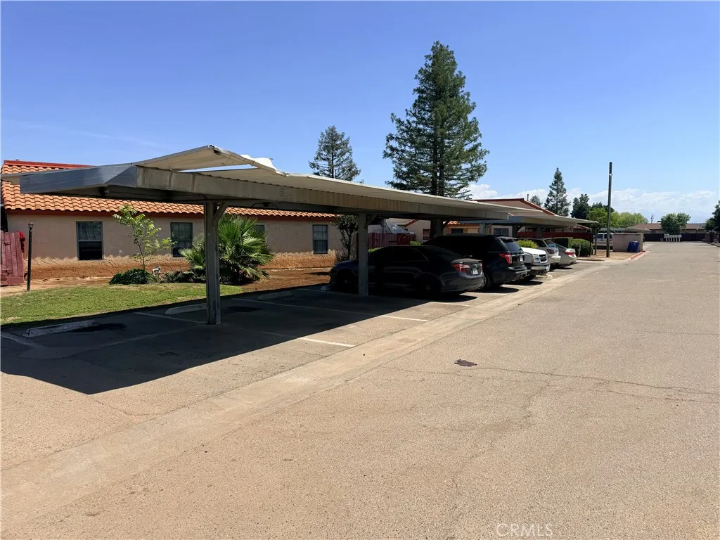 main property photo 8