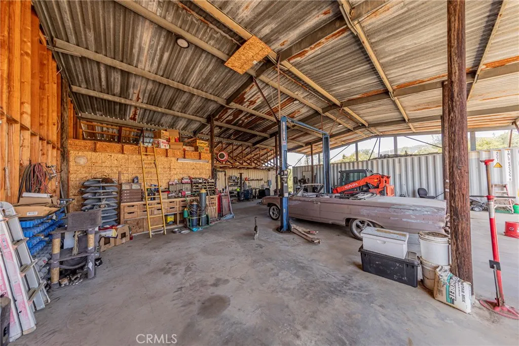 main property photo 36