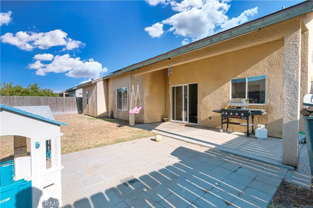 main property photo 12