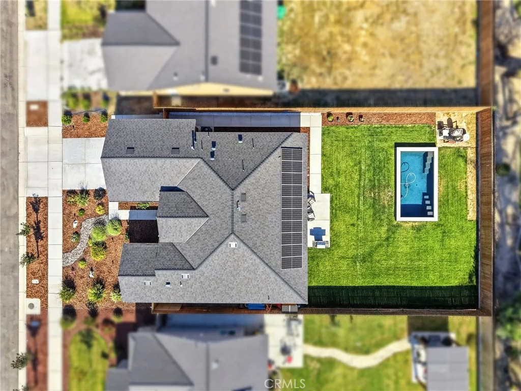 main property photo 43