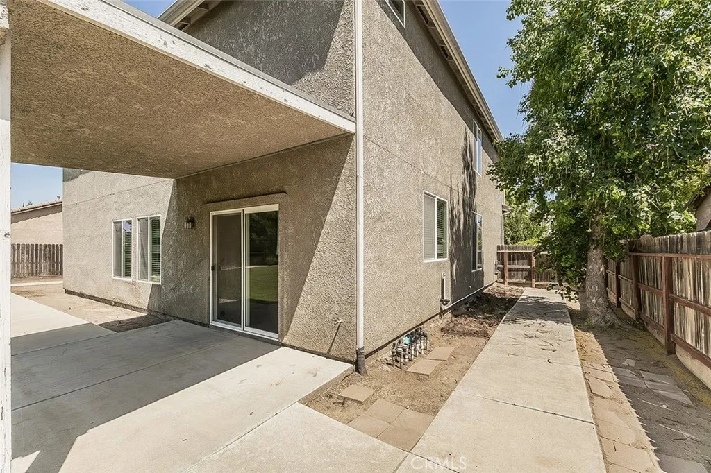 main property photo 51