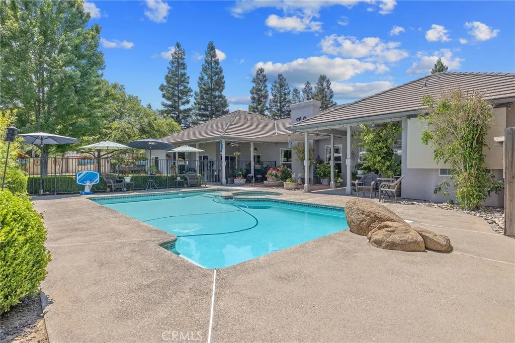 main property photo 67