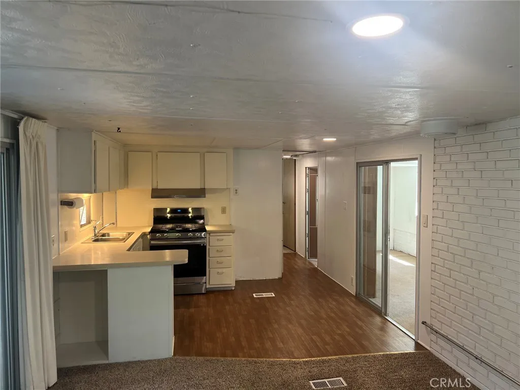 main property photo 66
