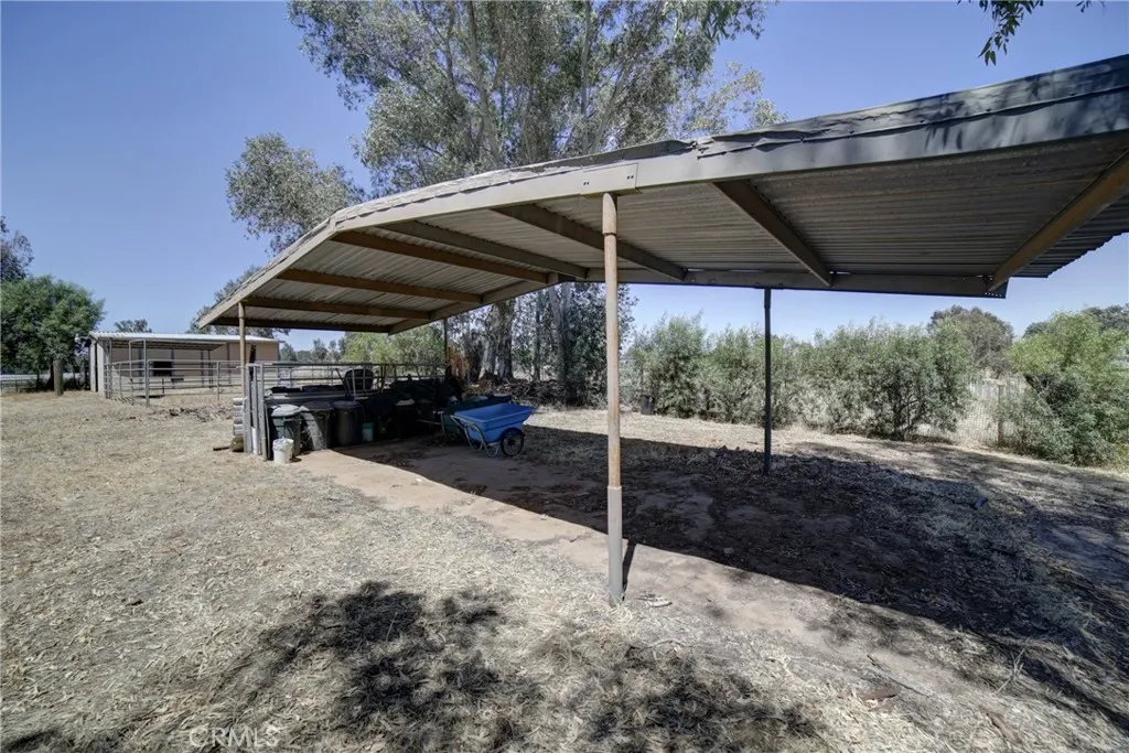 main property photo 35