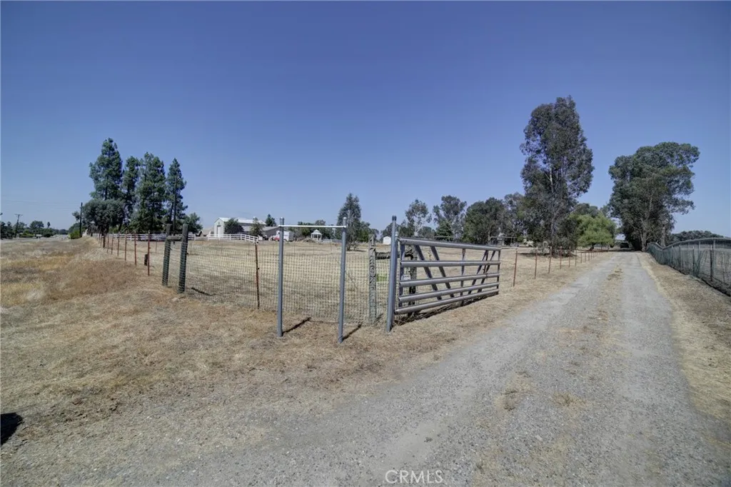 main property photo 43