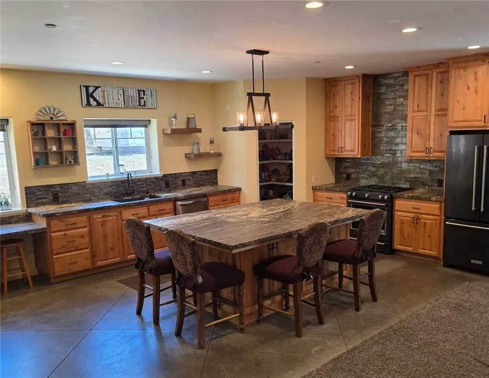 main property photo 67