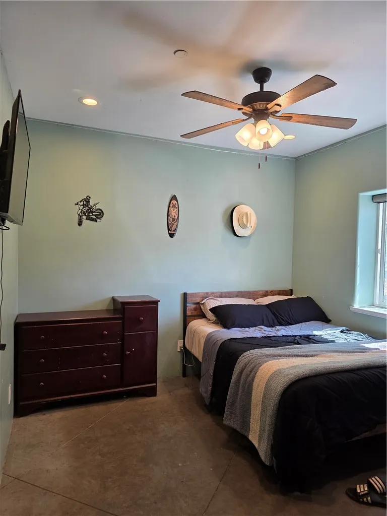 main property photo 70