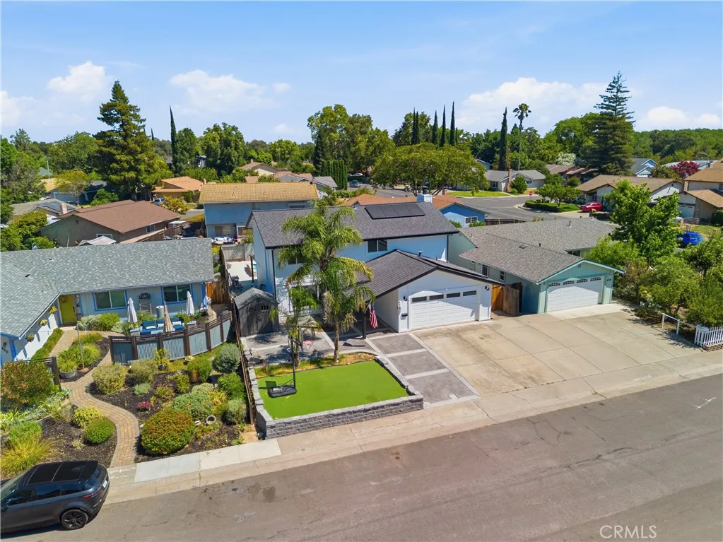 main property photo 39