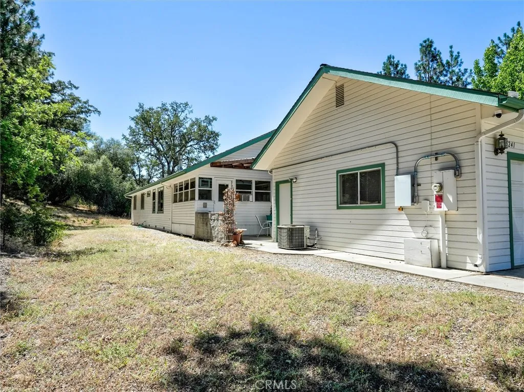 main property photo 40
