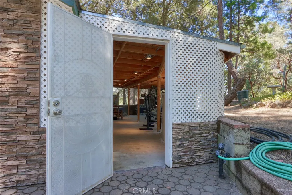 main property photo 41
