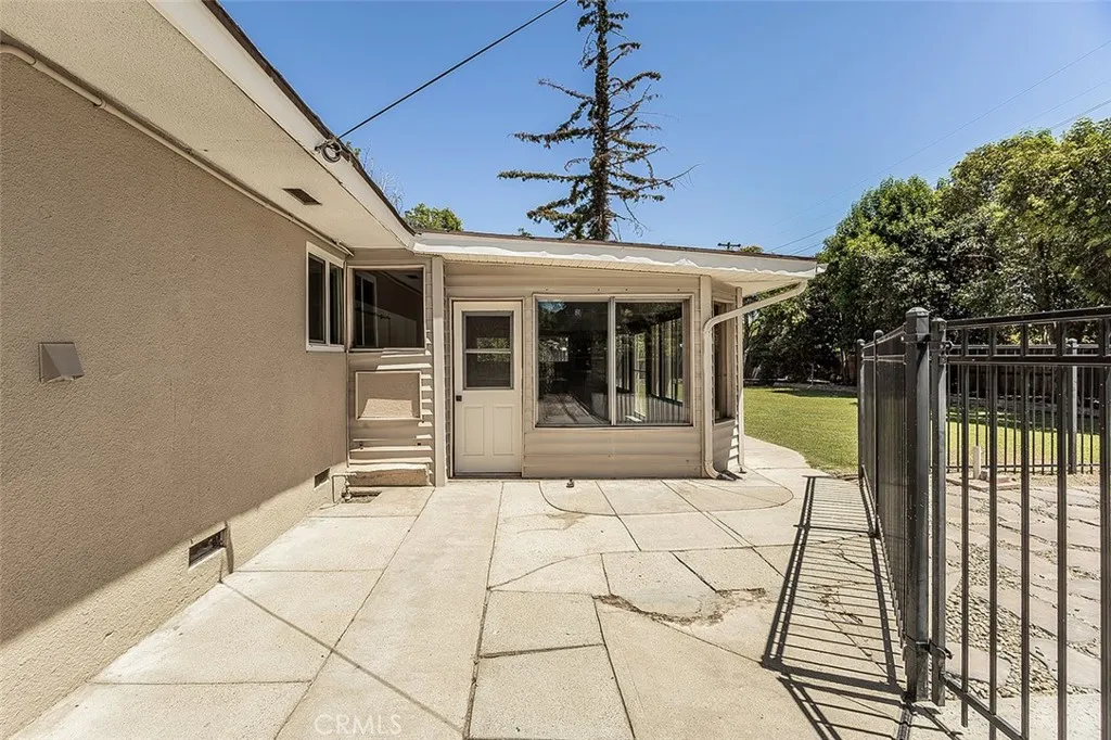 main property photo 50