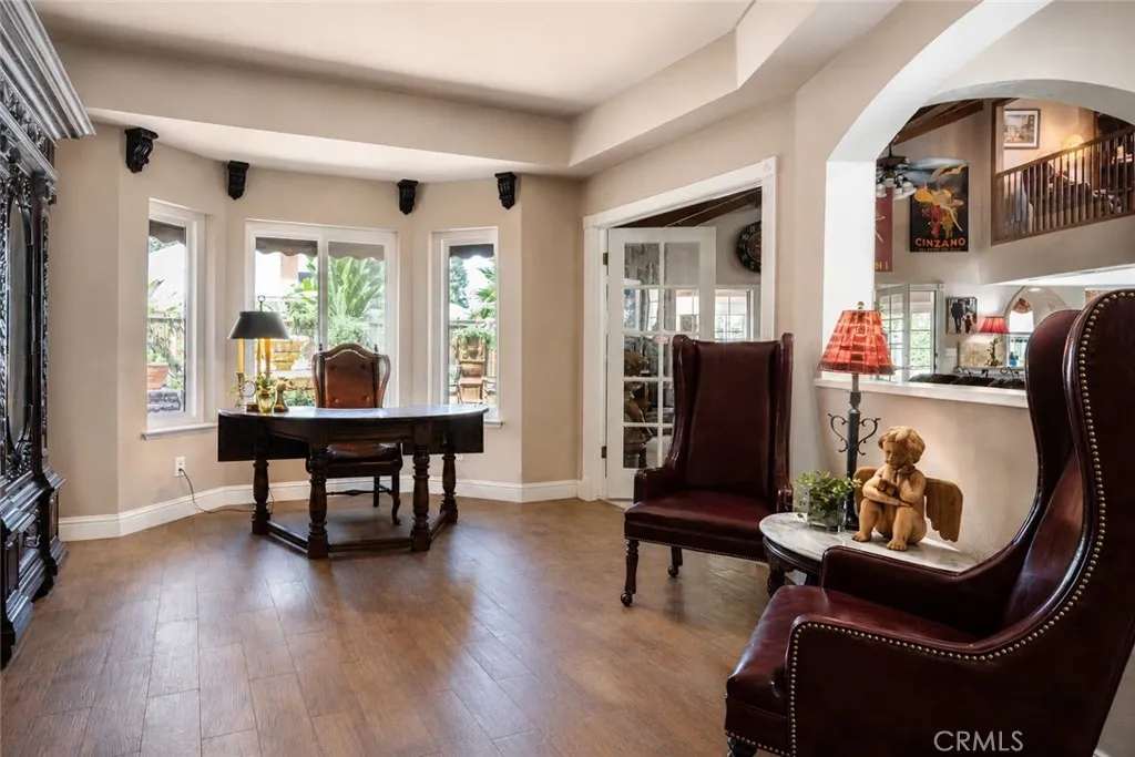 main property photo 23