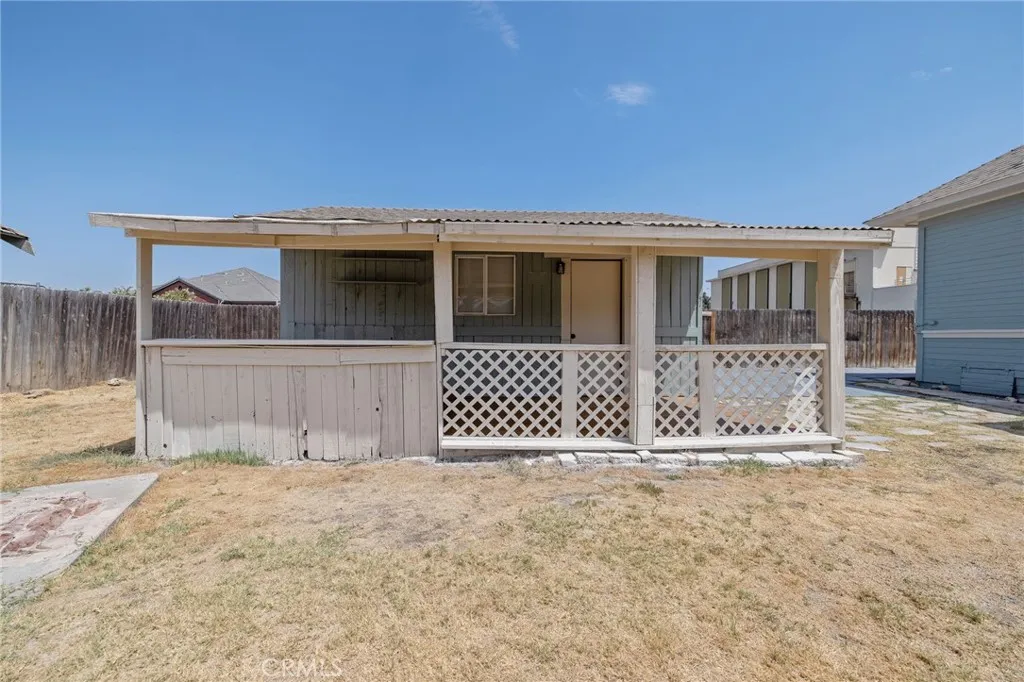 main property photo 44