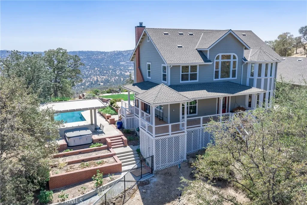 main property photo 65