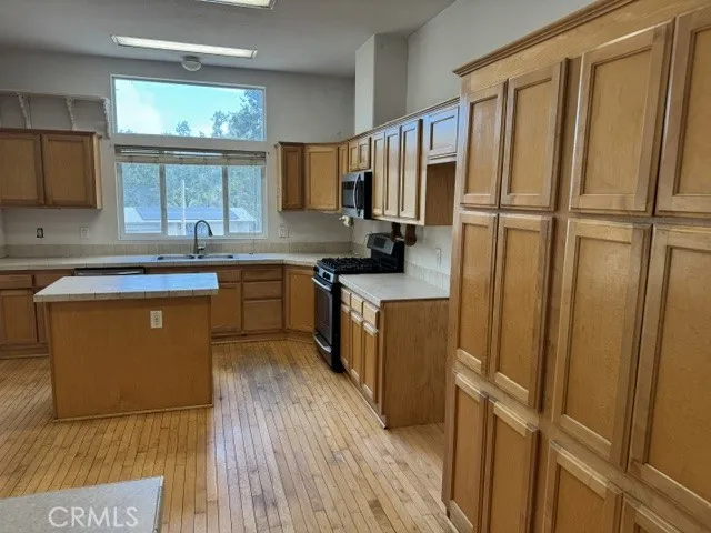 property viewer photo 6
