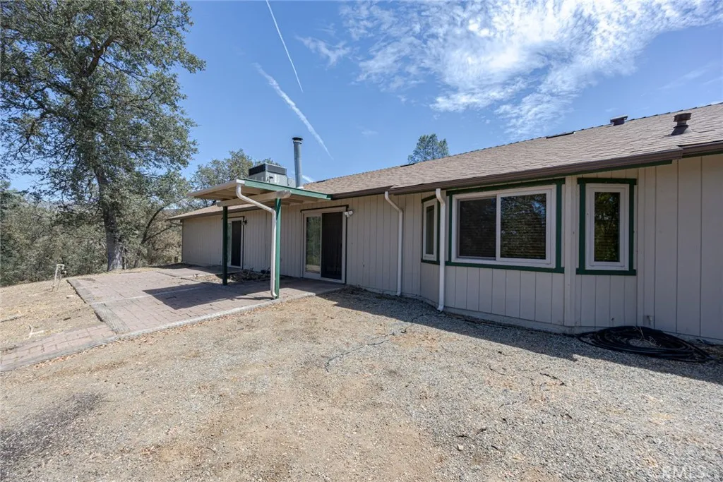 main property photo 59