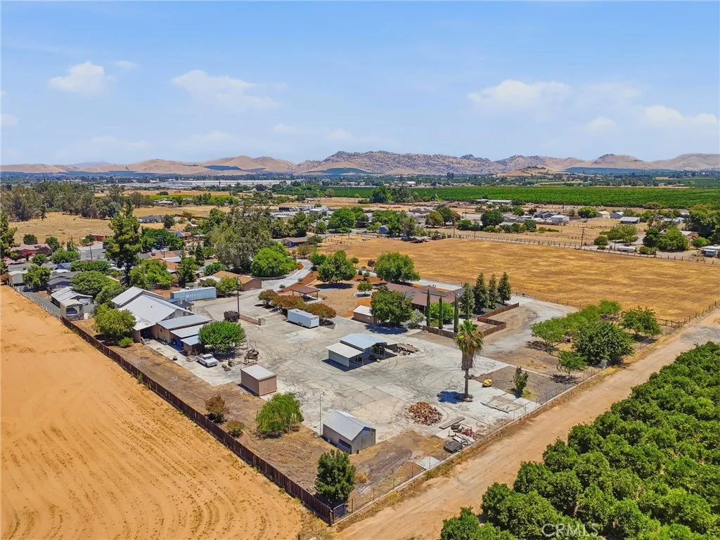 main property photo 74