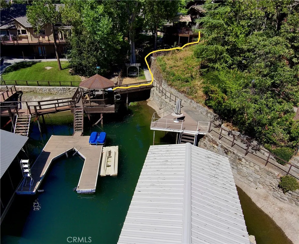 main property photo 41